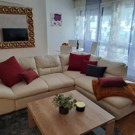Apartment Center Silvana *