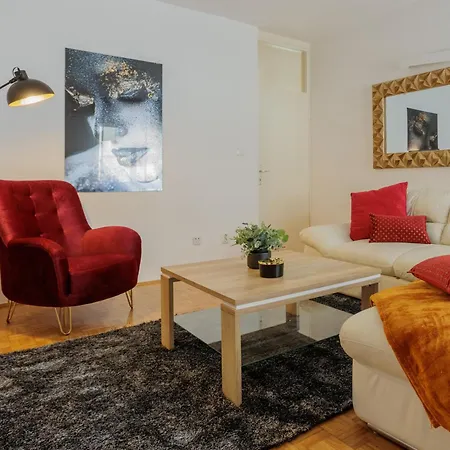 Apartment Center Silvana
