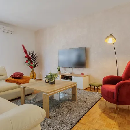 Center Silvana Apartamento *